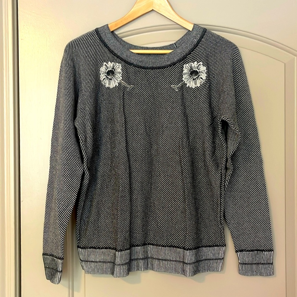 Margaret O'Leary 100 cotton floral detail pullover crew neck sweater size small
